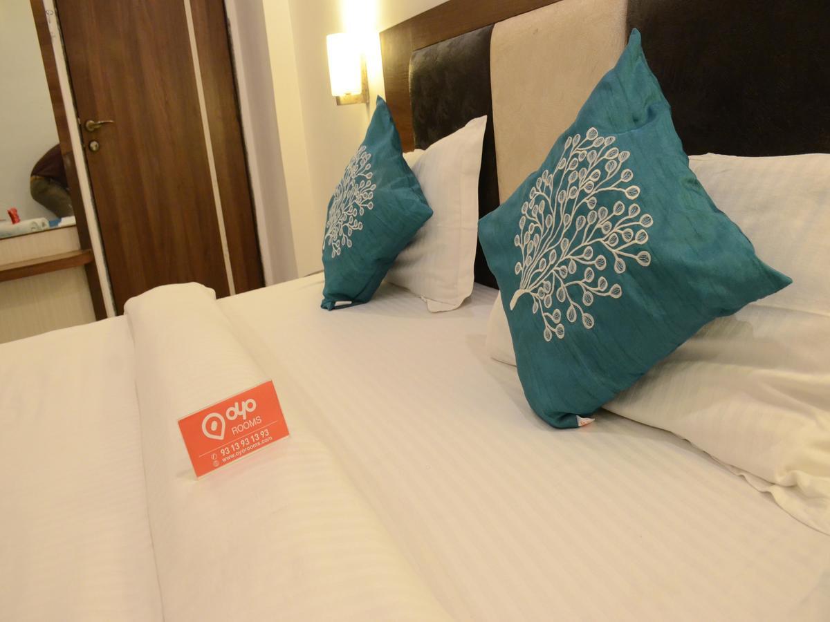 Oyo 10440 Hotel Surabhi 마하발레슈와르 외부 사진